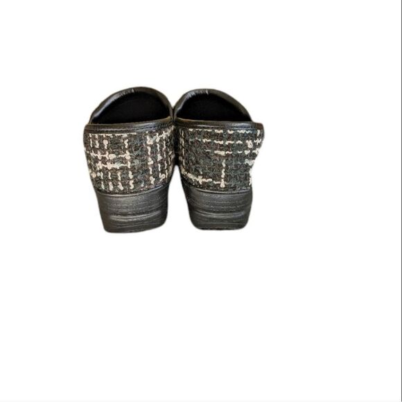 Dansko Black and White Vegan Tweed Clogs Size 39(8) - Picture 3 of 5